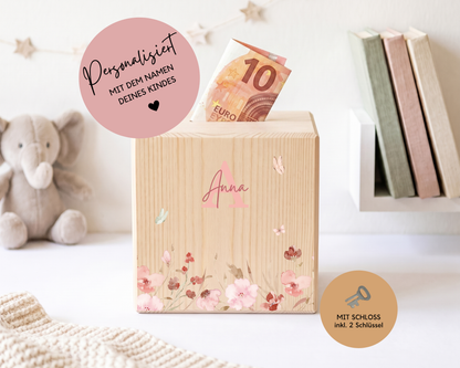 Holzspardose Rosen personalisiert mit Namen aus Kiefernholz, abschließbar mit zwei Schlüsseln